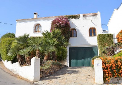 cottage_spain2.jpg